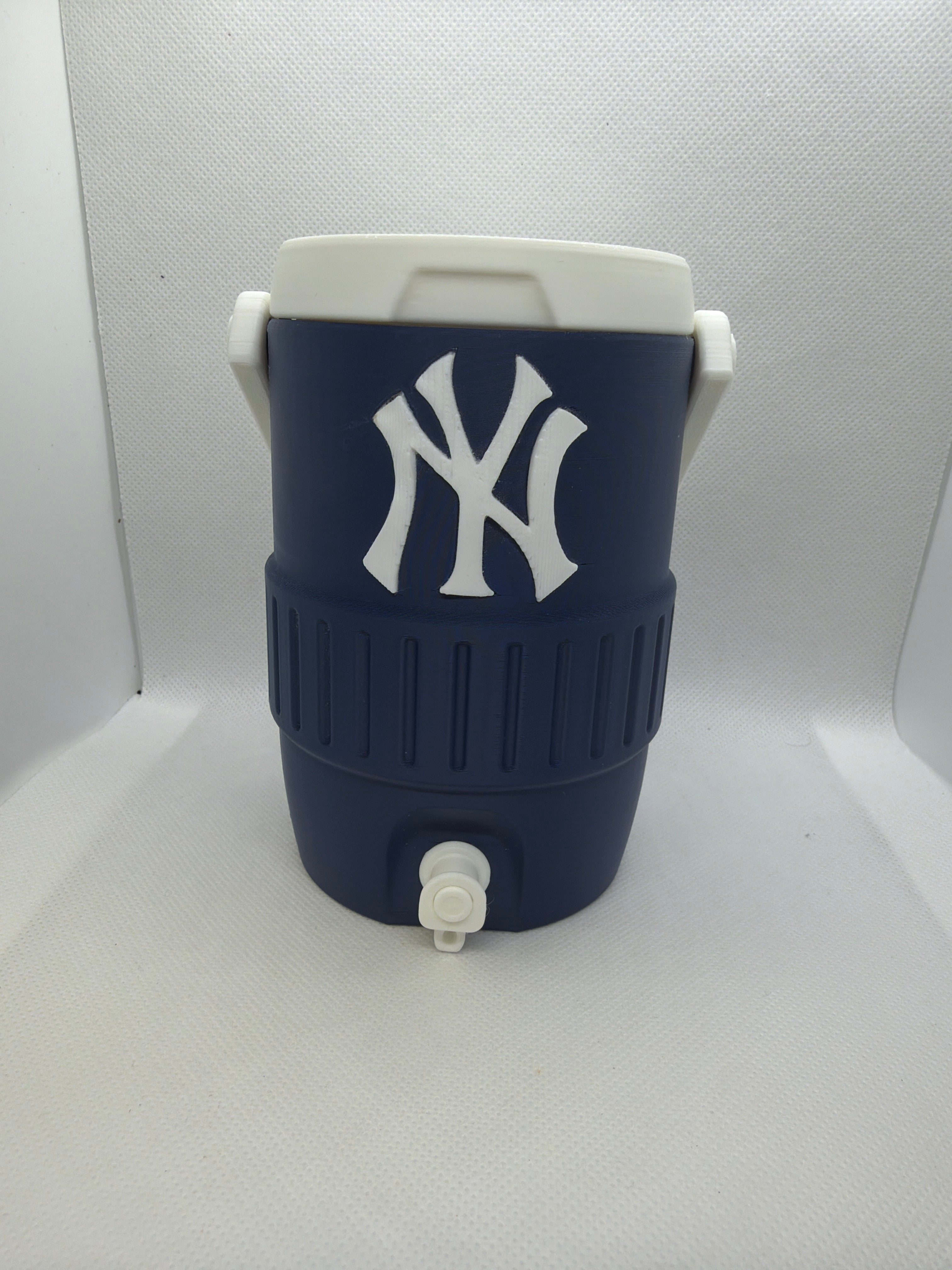 Yankees mini drink cooler